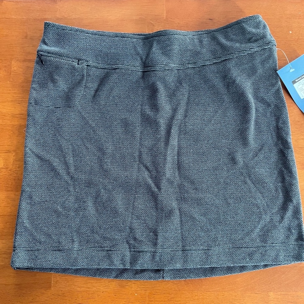 White Sierra Fleece Skirt Size Large